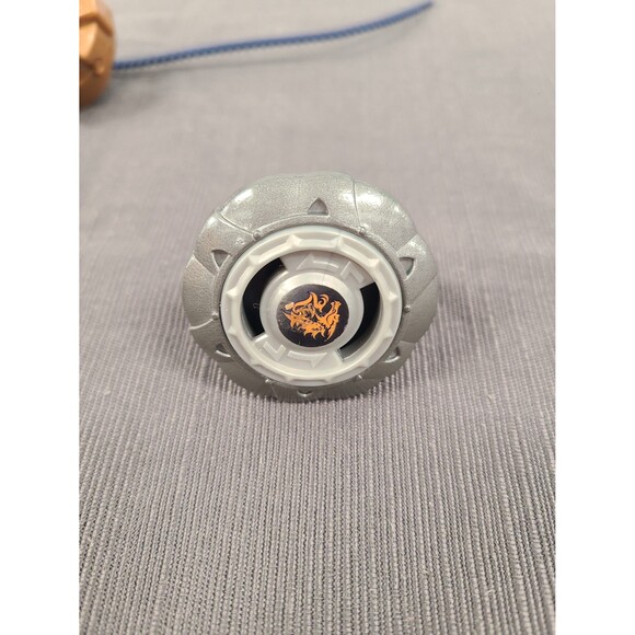 Beyblade Tornado Battler L Drago Ldrago Hasbro with Launcher - Picture 2 of 3